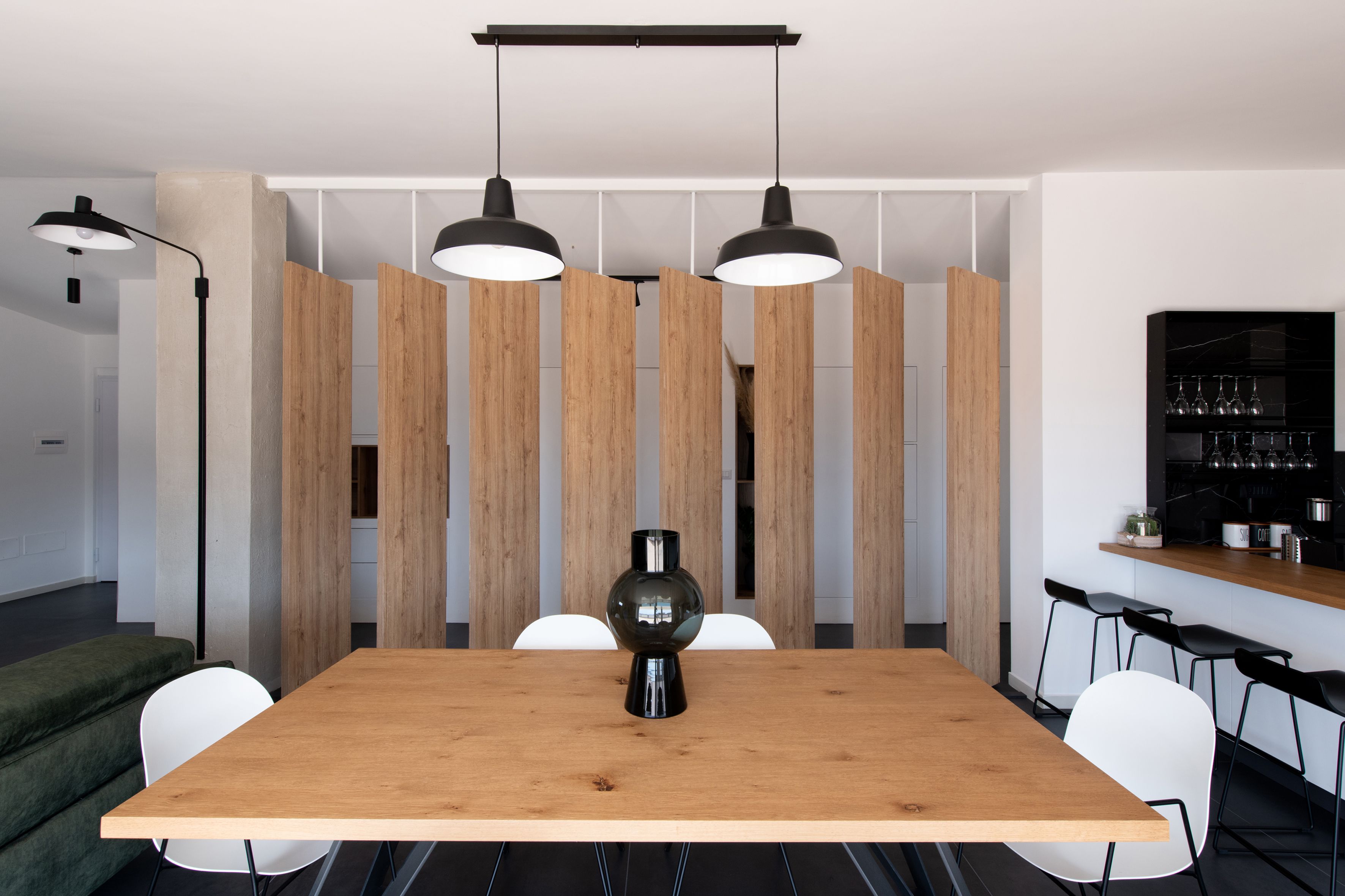 Image 8 of HOUSE 1105